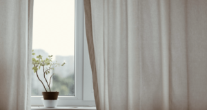 Como limpar e manter as cortinas e persianas?