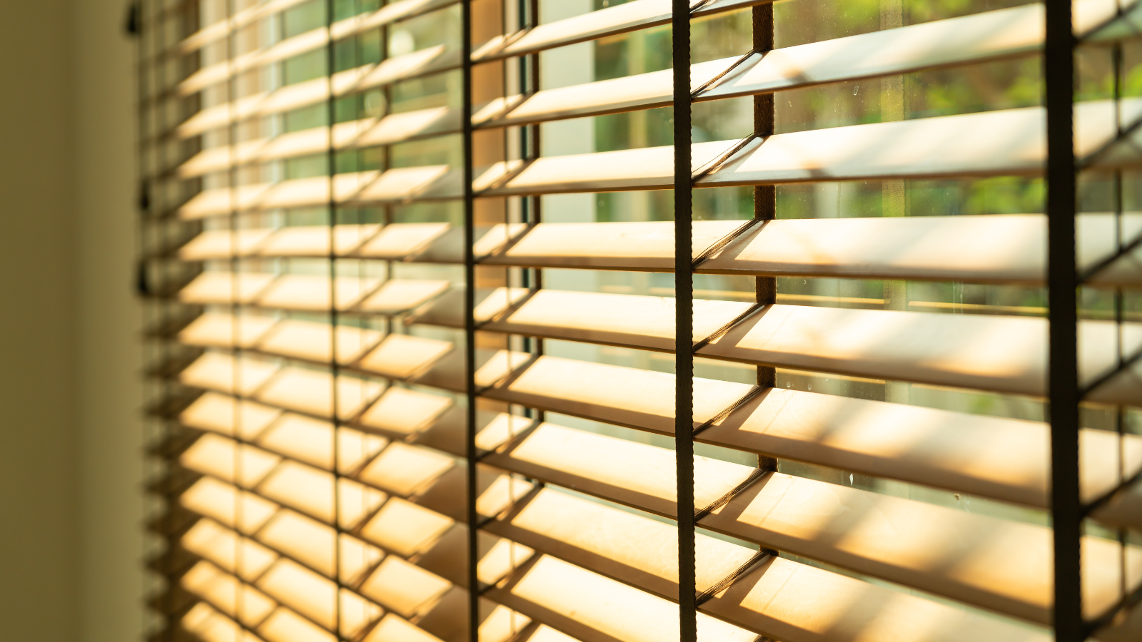 Persianas Sob Medida: Vantagens para Conforto e Estilo